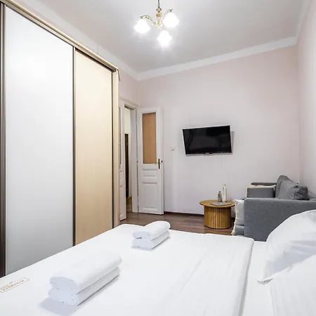 Avangard Park іі Appartamento *