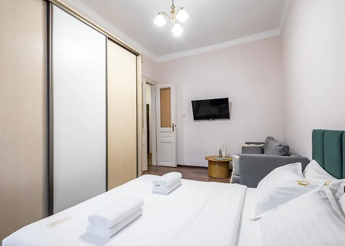 Avangard Park іі Apartamento *